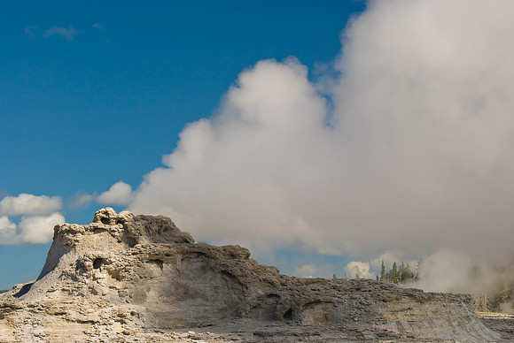 (�2009) Castle Geyser
